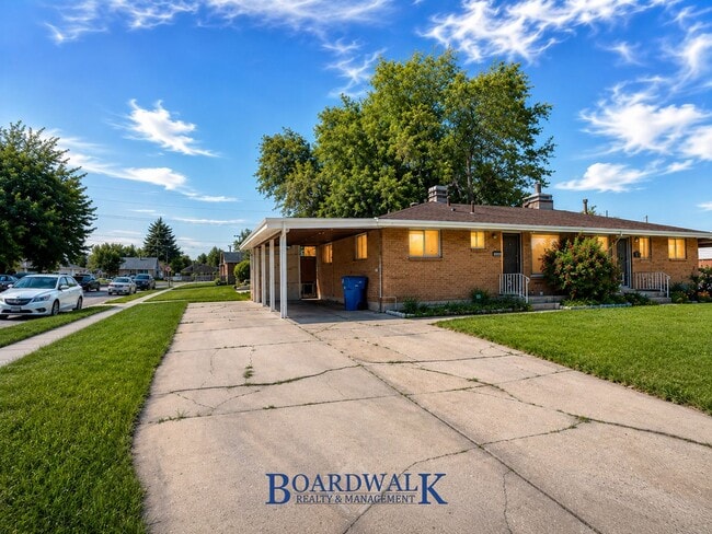 Building Photo - 1016 E 3825 S Unit 1020 E 3825 S