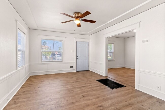Building Photo - Charming San Leandro Cottage with Modern U... Unit 205 Rental