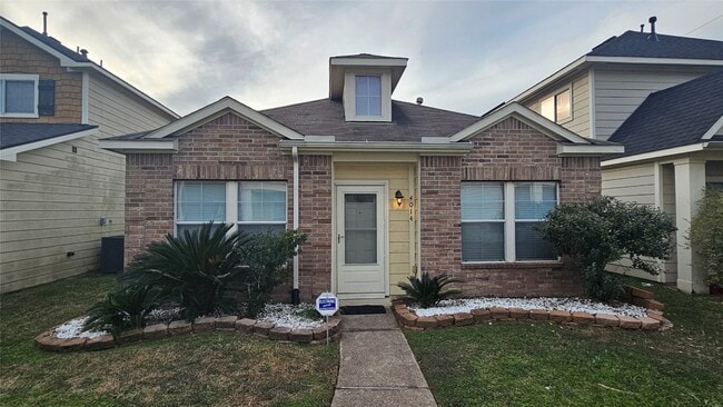 Building Photo - 4014 Mossy Pl Ln