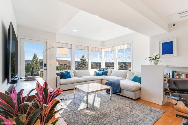 Photo - 5 br, 3.5 bath House - 903 Lakeside Avenue...