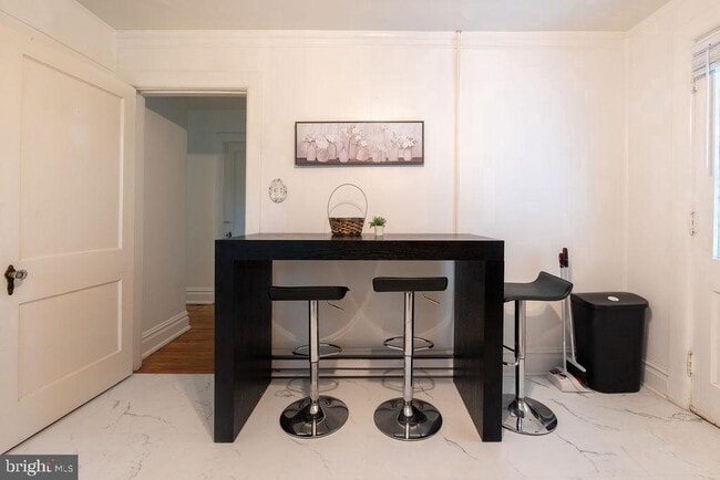 Photo - 315 Frederick St Unit B