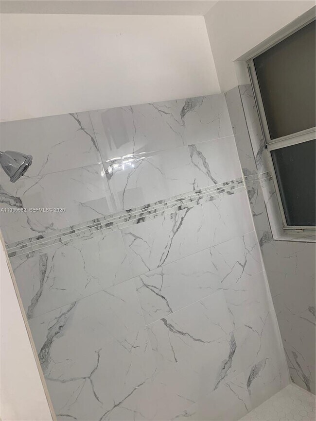 Photo - 2300 NE 37th Rd