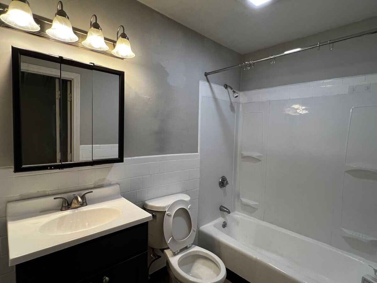 Photo - 2 Woodlawn St Unit 2S