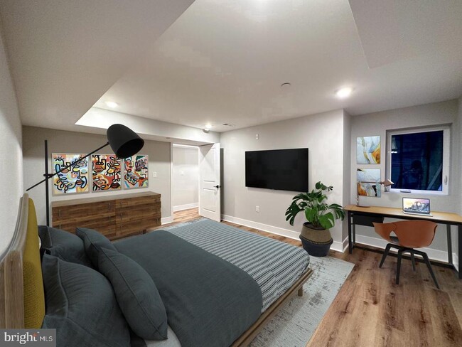 Photo - 1720 Master St Unit 1