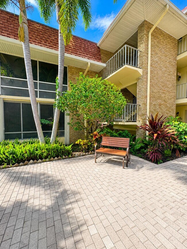Photo - 5570 Tamberlane Cir Unit 329