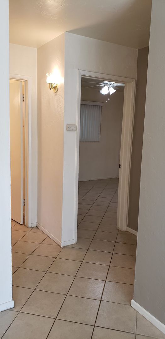 Photo - $1000 Move In Holiday Special!! La Mesa 2b... Casa