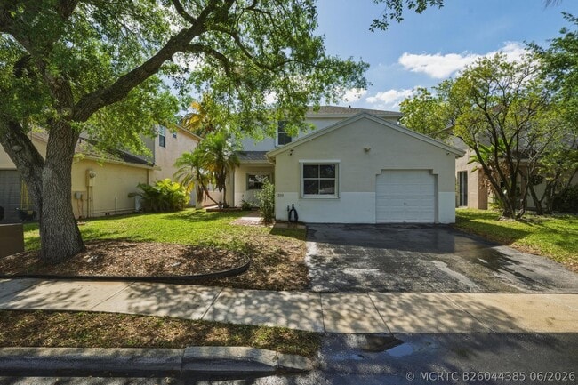 Photo - 310 NW 207th Way