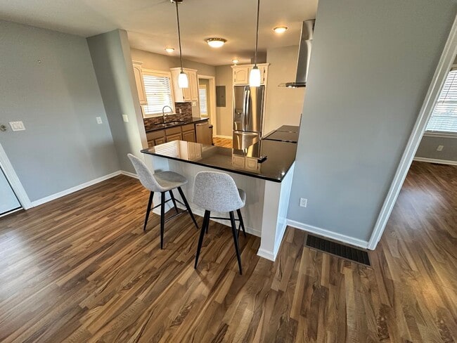 Photo - Beautiful House in Picadome! Off-Street Parking, W/D, Breakfast Bar, Deck, Fenced Backyard!