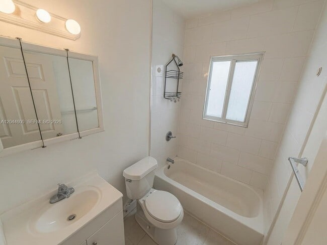 Photo - 1154 W 25th St Unit 0