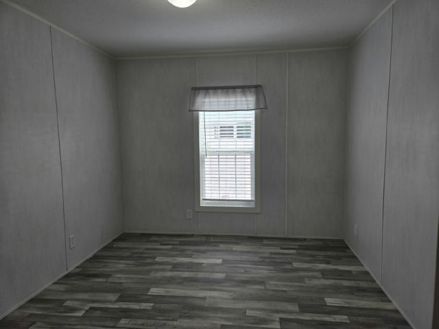 Photo - 3301 58th Ave N