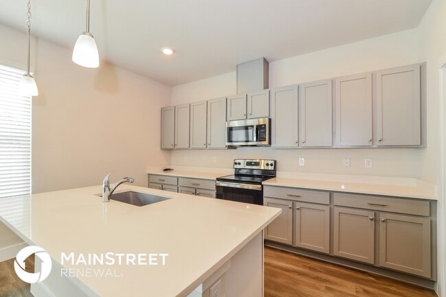 Photo - 301 Pine St