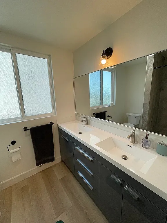 Photo - 3632 Amesbury Rd