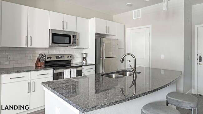 729 Junction Dr Unit A141
