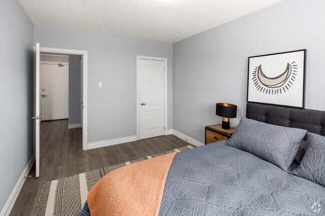 1 BR 1 BA 500 SF - 16 Summit Avenue