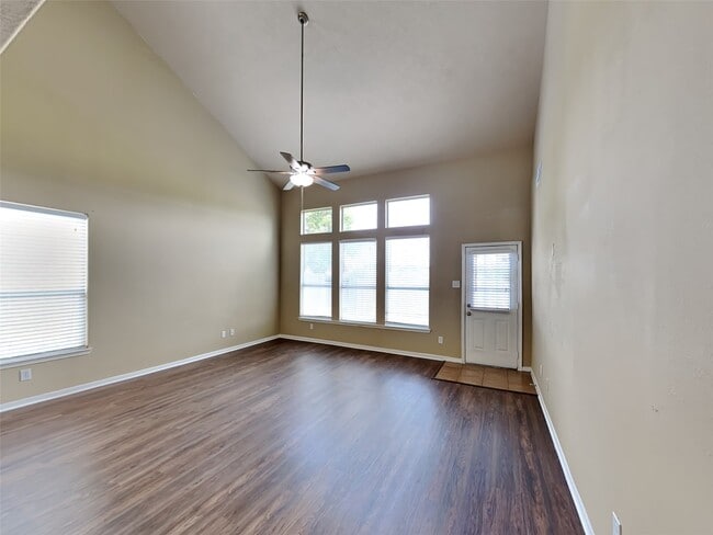 Photo - 19002 Bressingham Dr