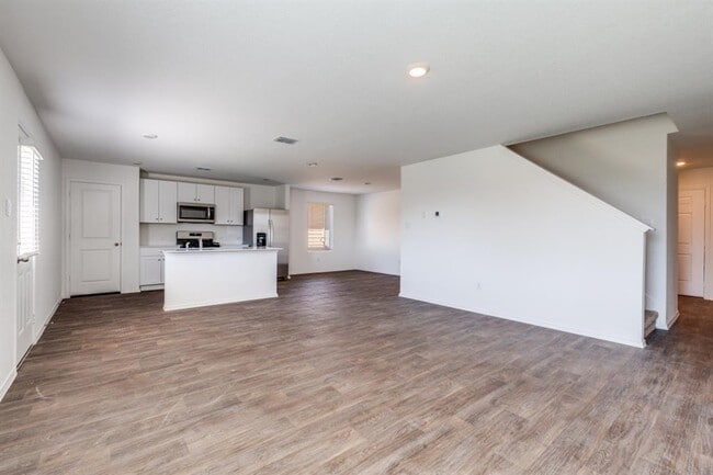 Photo - 5138 Blind Shot