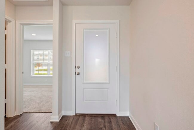 Photo - 400 Mustang Trot Dr