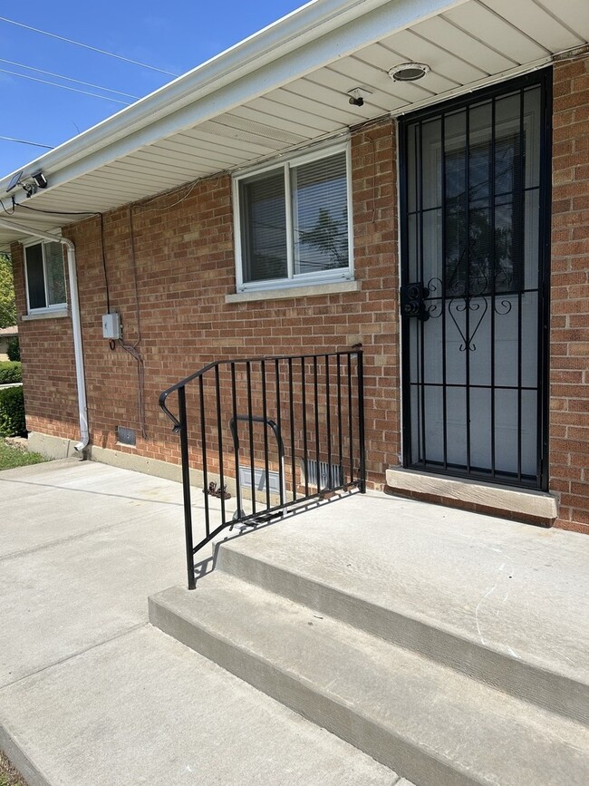 Photo - 208 Walter Dr Unit D