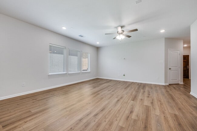 Photo - 4013 Bluestem Blvd