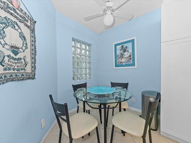 Photo - 5415 Verona Dr Unit C