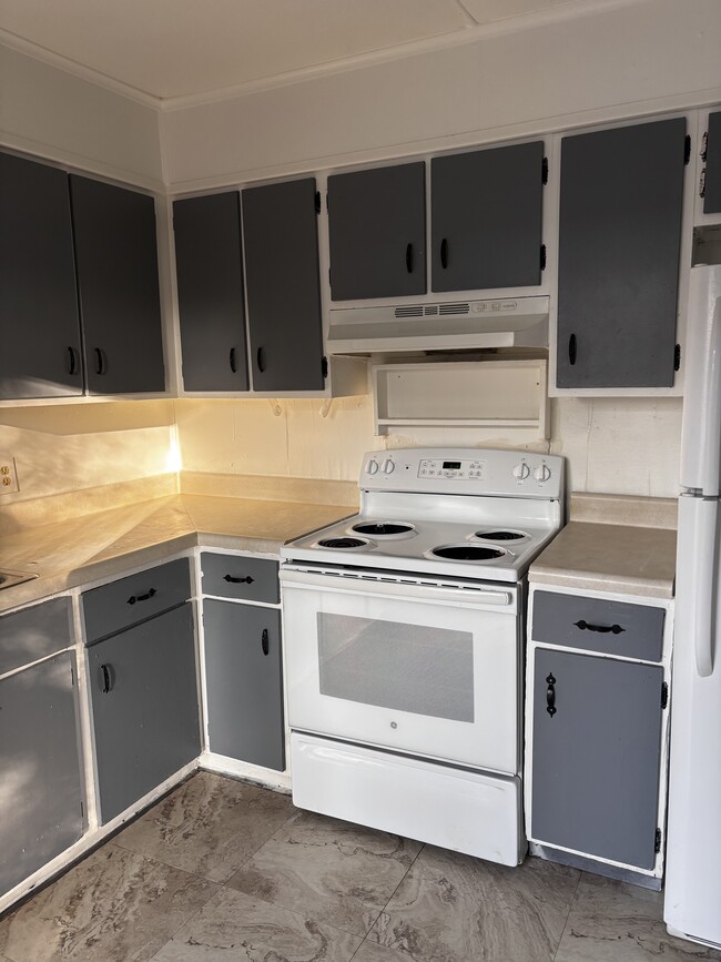 Photo - 1142 Landmark Ln