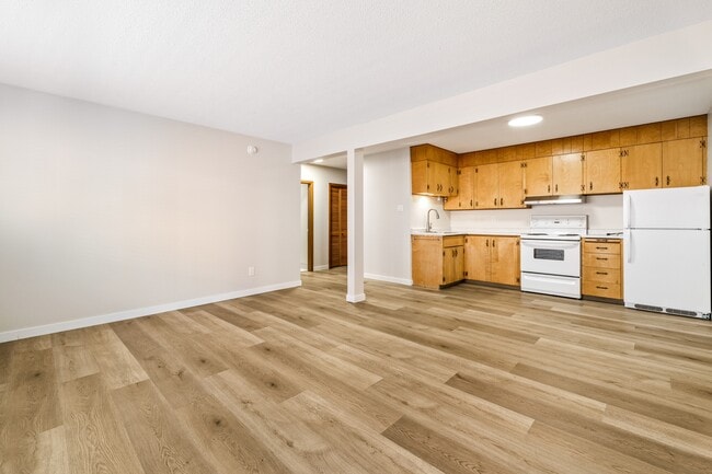 Building Photo - 2242-2242 Scarth St Unit 6