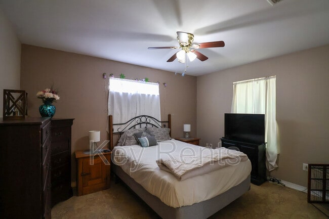 Photo - 405 E Palmetto Ave