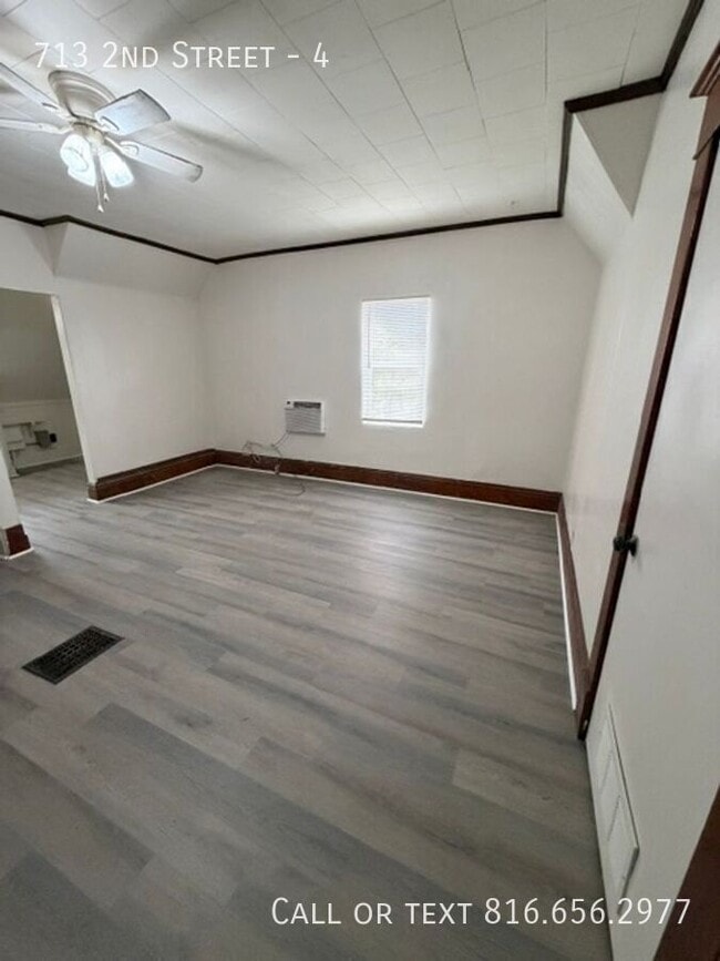 Photo - 713 2nd St Unit 4