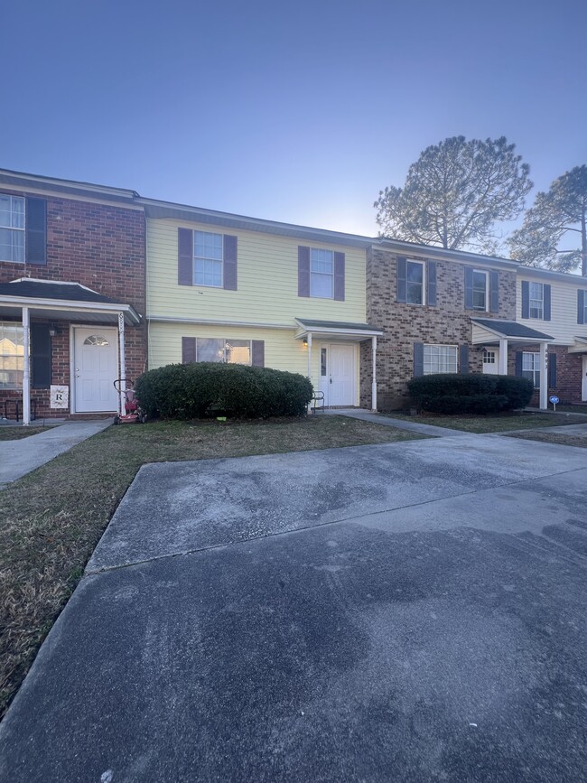 Photo - 6891 Shahid Row Townhome