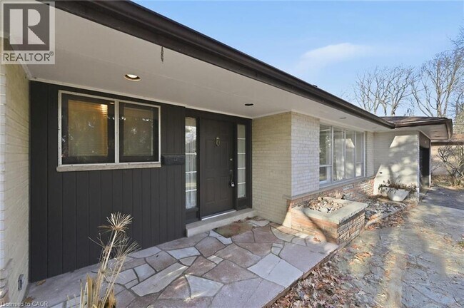 Photo - 1087 Linbrook Rd