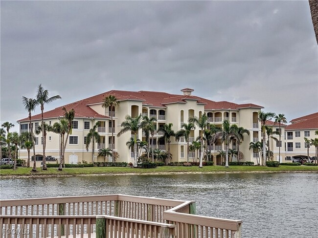Building Photo - 20031 Sanibel View Cir Unit 106 Rental