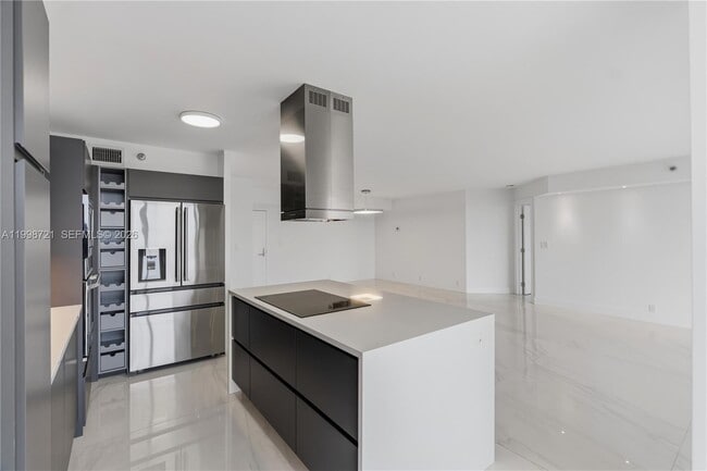 Photo - 19101 NE 36th Pl