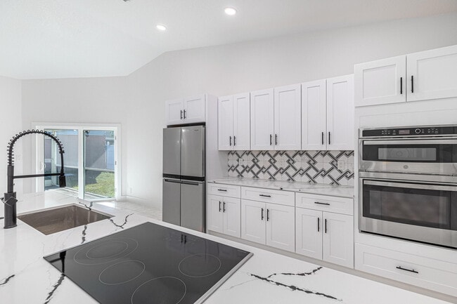 Photo - 48 Bentwater Cir