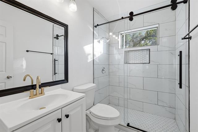 Photo - 5345 Hensley Dr