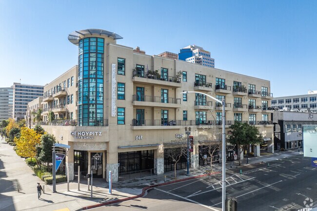 133 El Paseo N - 133 Promenade Walk