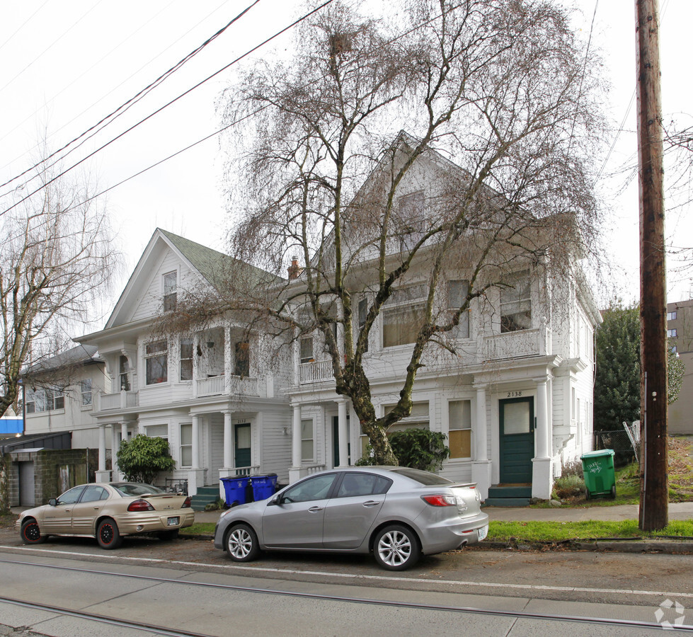 Photo - 2130-2138 NW Lovejoy St Apartments