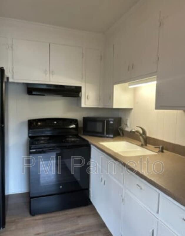 Photo - 1216 Chevis St Unit Apt B