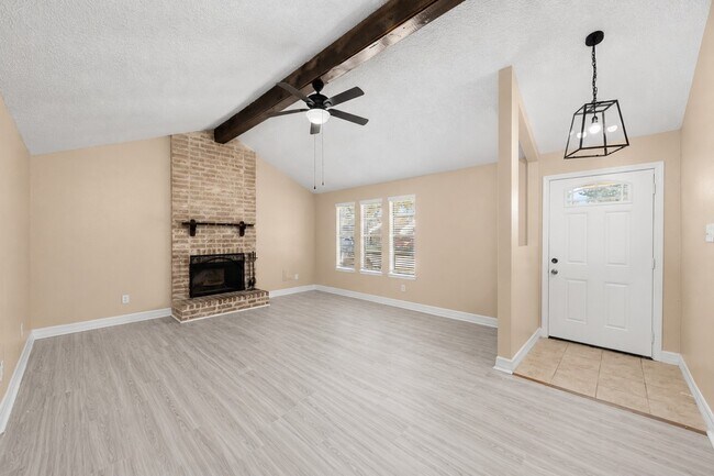 Photo - 1014 Three Forks Dr