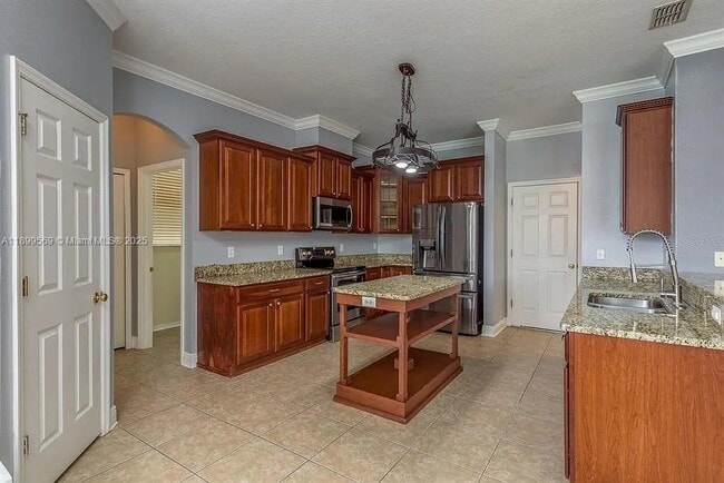 Photo - 30544 Latourette Dr