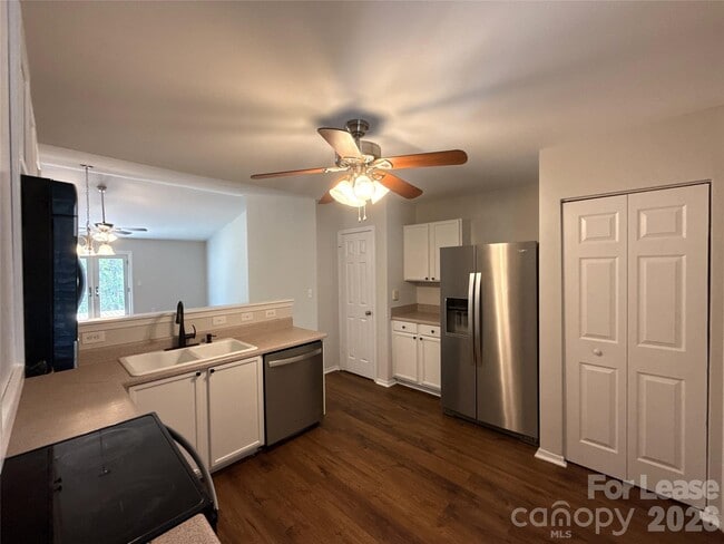 Photo - 15732 Circlegreen Dr