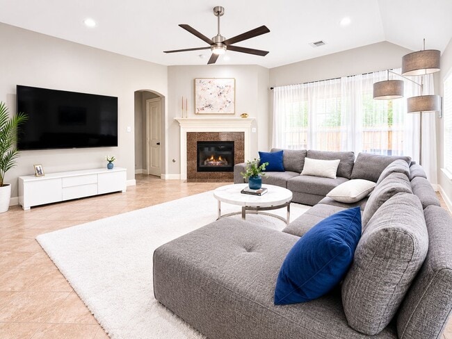 Photo - 18315 W Williams Bend Dr