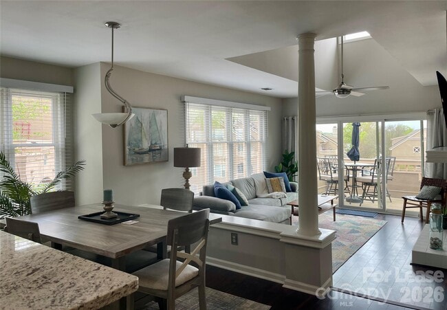 Photo - 639 Portside Dr