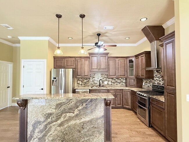 Photo - 2610 Caldwell Cir