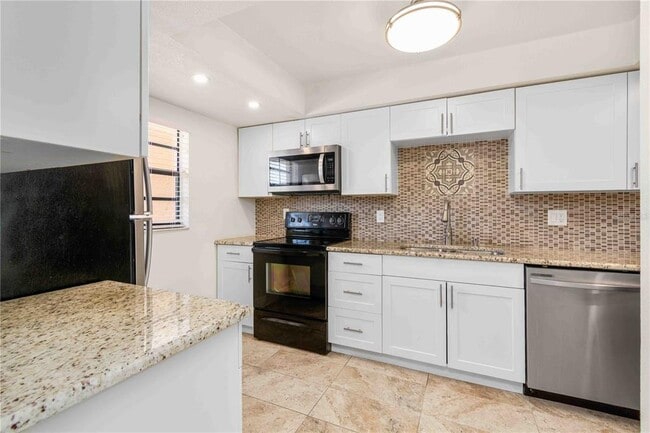 Photo - 1750 Belleair Forest Dr Unidad C7