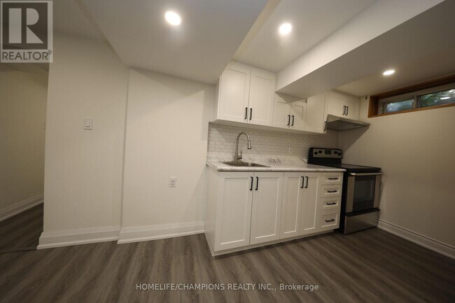 Photo - 50 Fraserton Crescent
