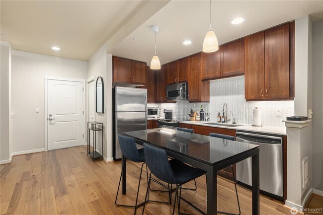 Photo - 16141 Cleveland St Unit 401