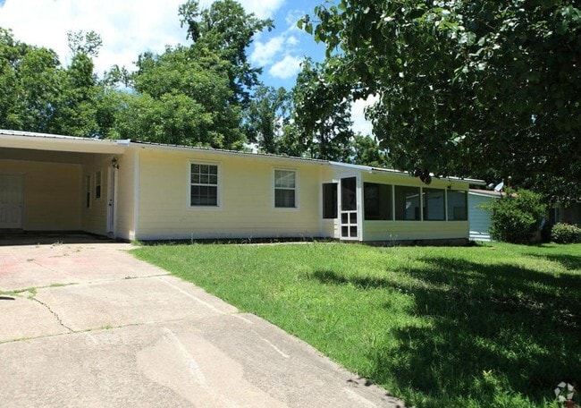 Building Photo - 904 Kings Rd Rental