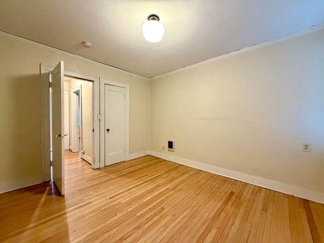 Photo - Cozy Buckman Charmer~ Quick Access to Big City Amenities~ Onsite Laundry~ Fur Babies Welcome! Unit 10