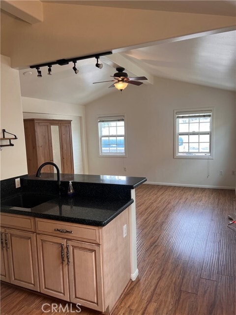 Photo - 247 Broadway St Unidad C