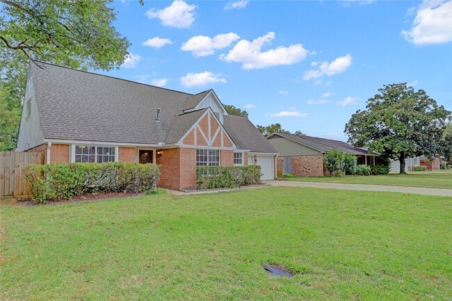 Photo - 9631 Fairdale Ln